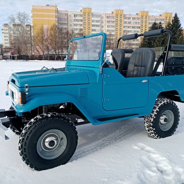 Электромобиль Toyota Land Cruiser FJ40