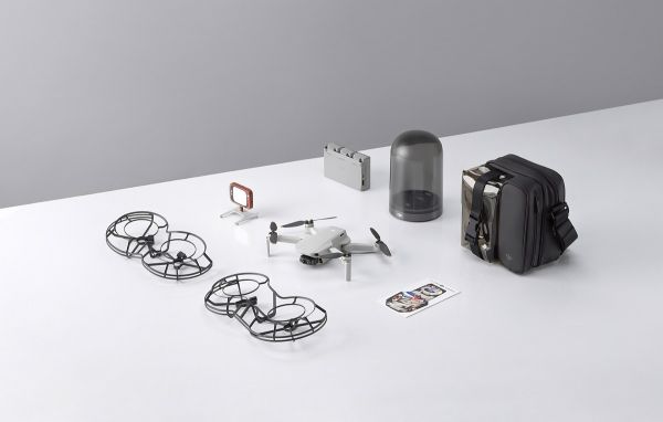 Квадрокоптер DJI Mini 2 Fly More Combo